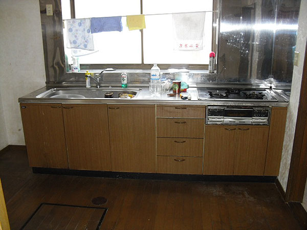 1950s wood house, 12-min walk to station, Iwate