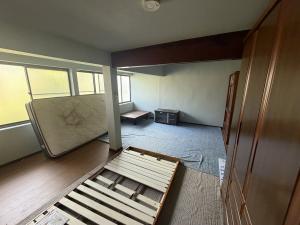 Wood house with storehouses in Niigata