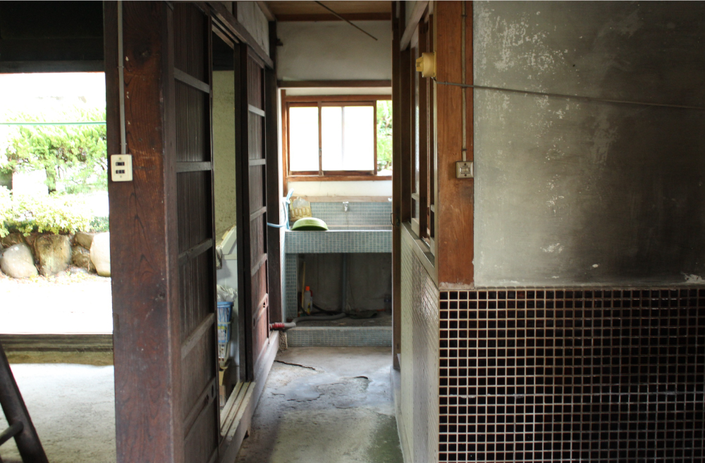 Wood house in Shiga