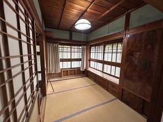 1960s house on a large plot in Osumi, Soo