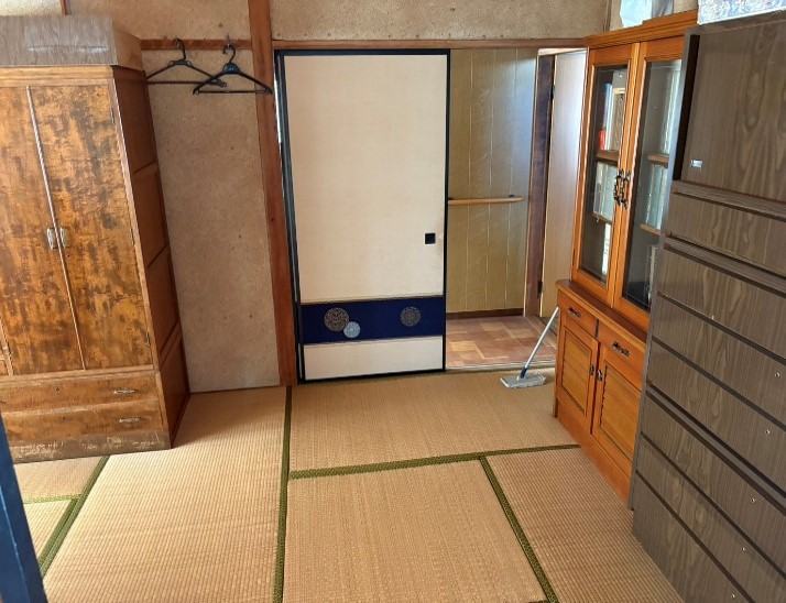 1960s wood house, 5-min walk to station, Nagano