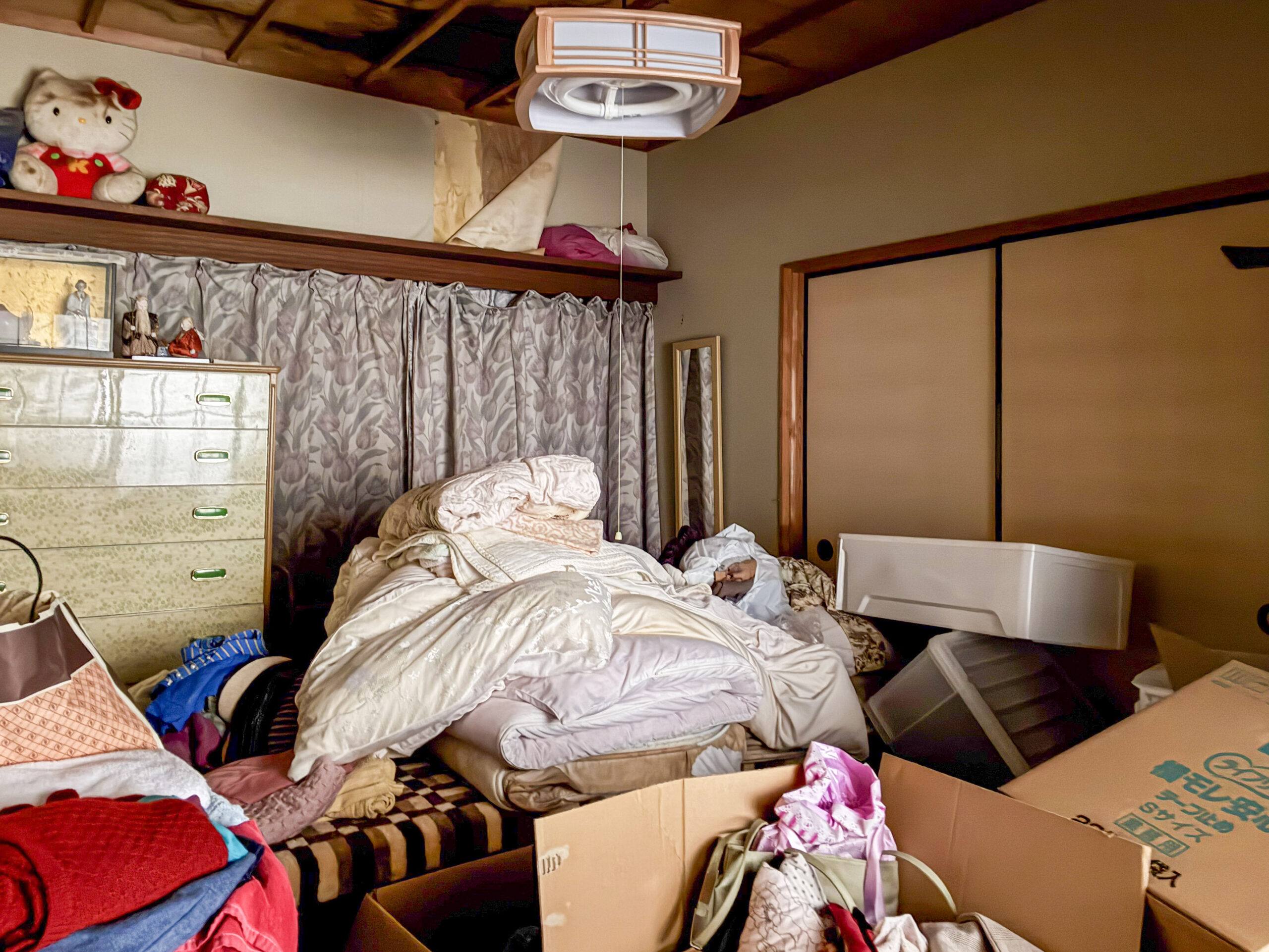 1970s wood house on a large plot in Matsusaka Kahada