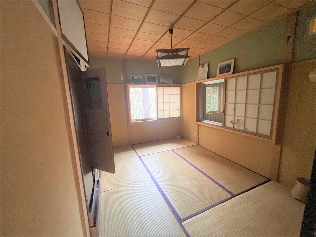 1970s wood house in Nagano