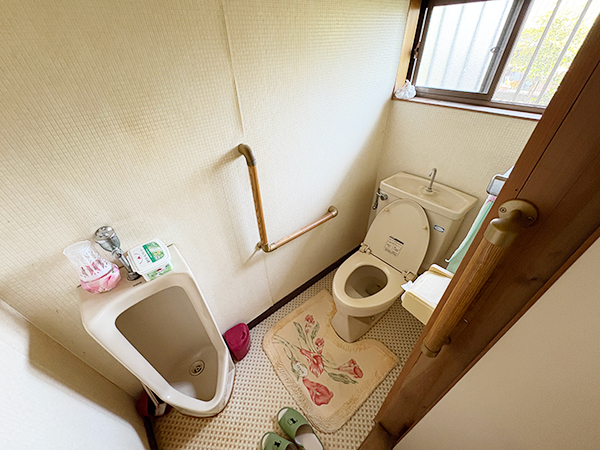 1980s wood house, 1-min walk to station, Wakayama