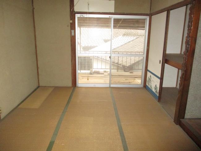 1920s wood house, 15-min walk to station, Okayama