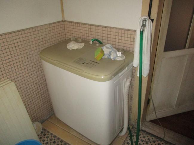 1950s wood house, 17-min walk to station, Okayama