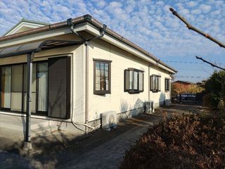 1990s house on a large plot in Sueyoshi, Soo
