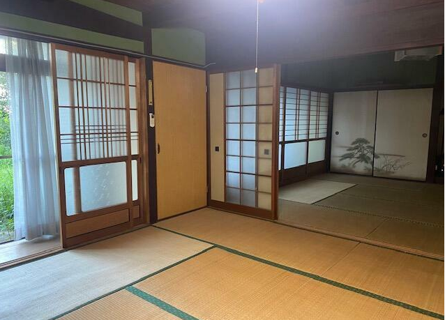 1950s wood house on a large plot in Kagawa