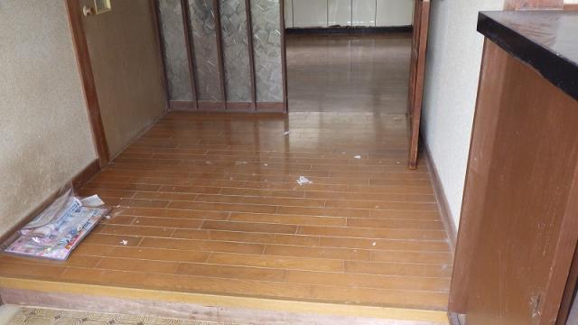 1960s wood house, 17-min walk to station, Nagasaki