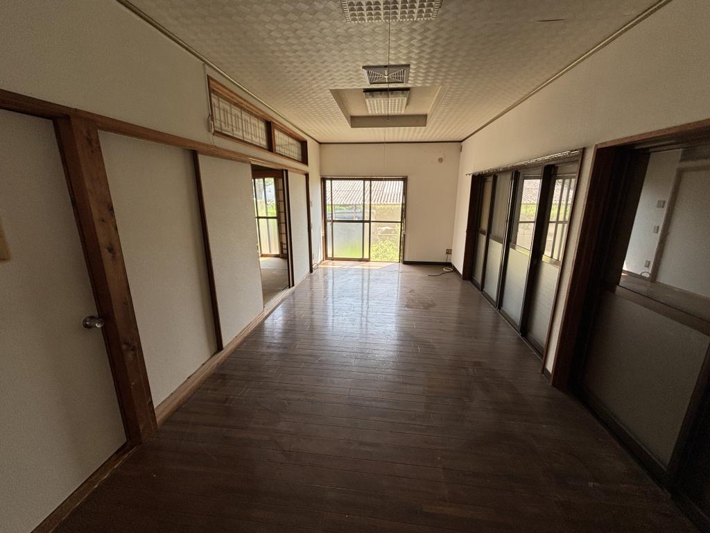 1990s wood house in Miyazaki