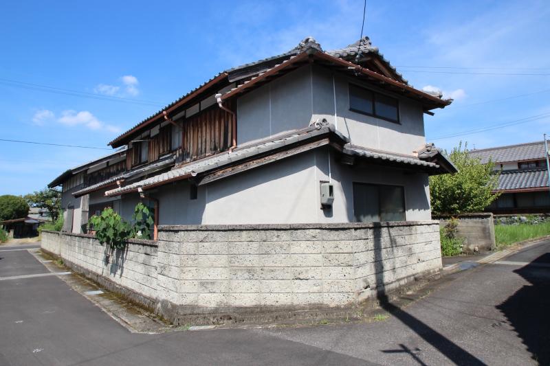 House, 11-min walk to station, Mie