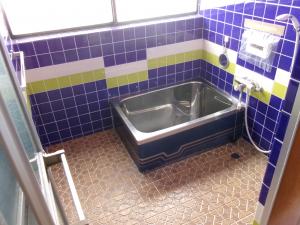 Gero City Akiya Bank [Hagihara 043] For sale 7M yen / Many rooms / Near childcare, hospital, junior high school, drugstore / Yet quiet location / Good sunlight!