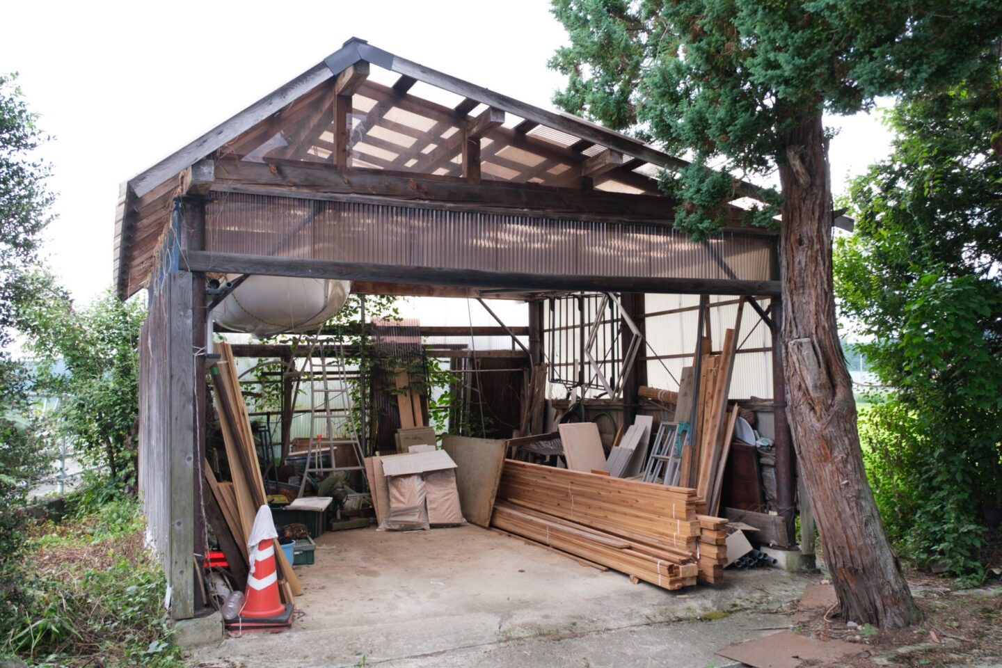 Wood house on a large plot in Yamagata