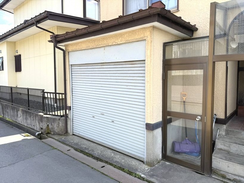 1970s wood house in Aomori