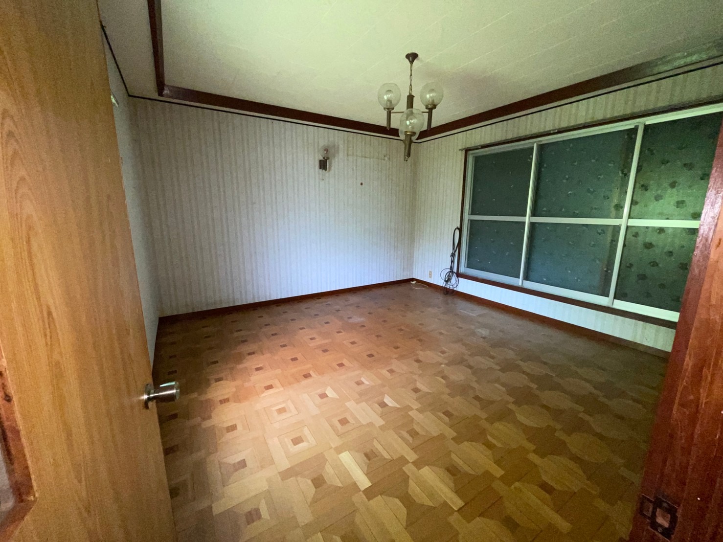 1980s wood house in Kochi