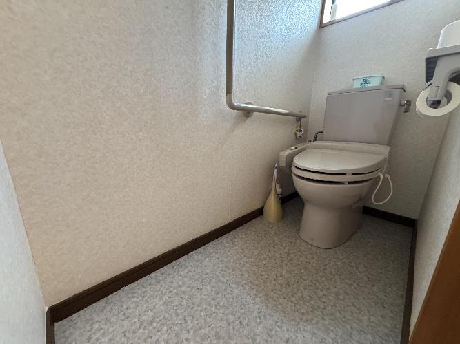 1960s wood house, 19-min walk to station, Tokamachi, Niigata