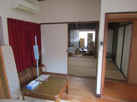 1980s wood house in Oita