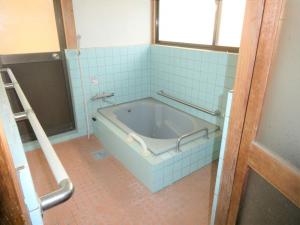 1960s wood house, 8-min walk to station, Shimane