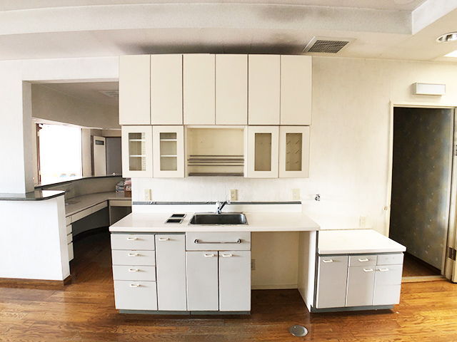 1990s wood house, 7-min walk to station, Aomori
