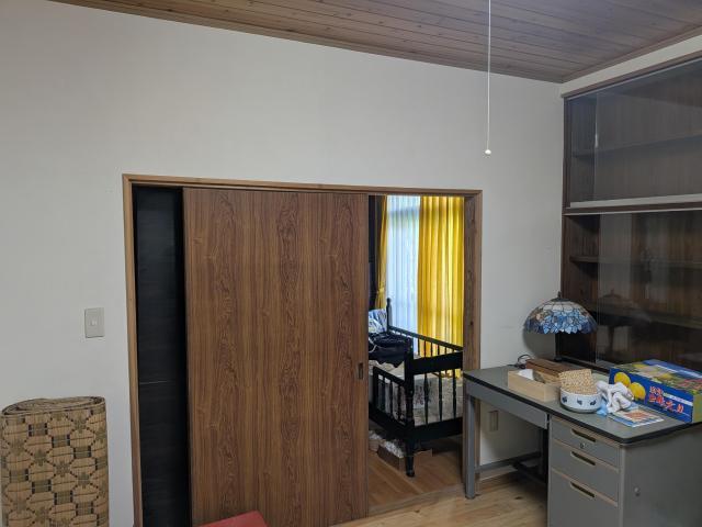 1970s wood house, 19-min walk to station, Nagasaki