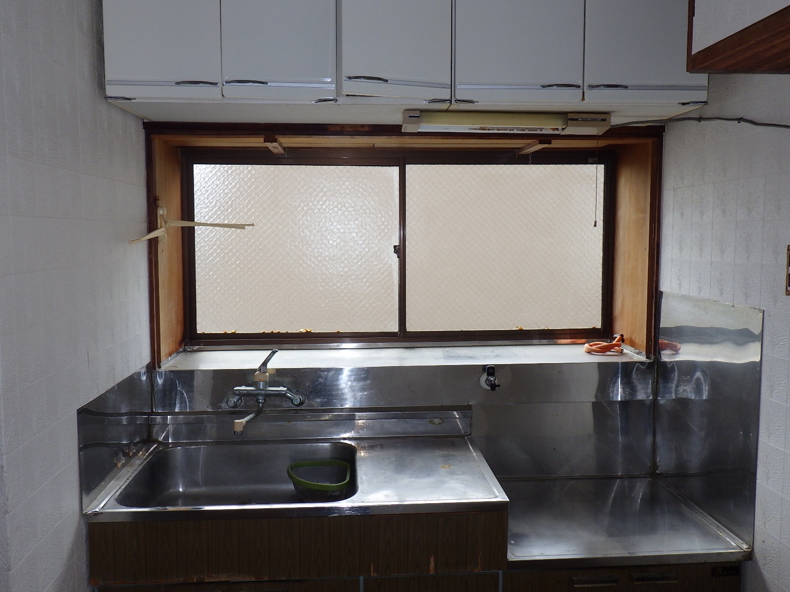 1960s wood house in Kochi