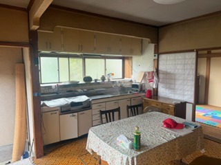 1970s wood house in Kochi