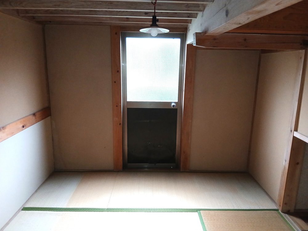 1980s wood house, 5-min walk to station, Iwate