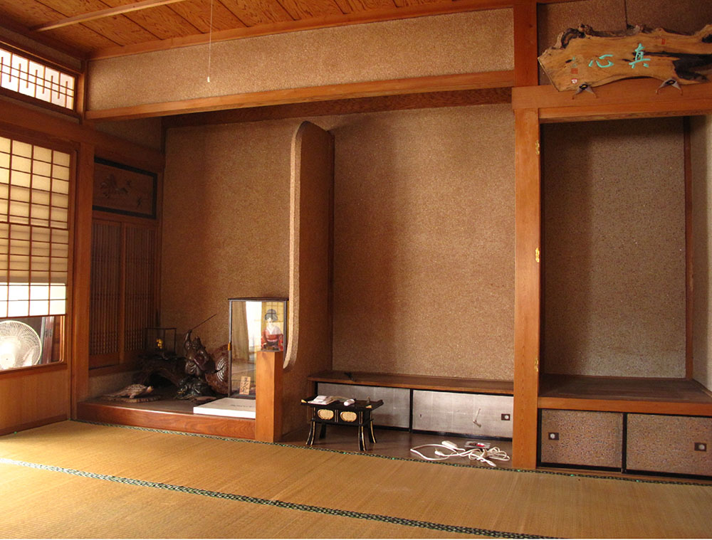 Wood house in Shiga