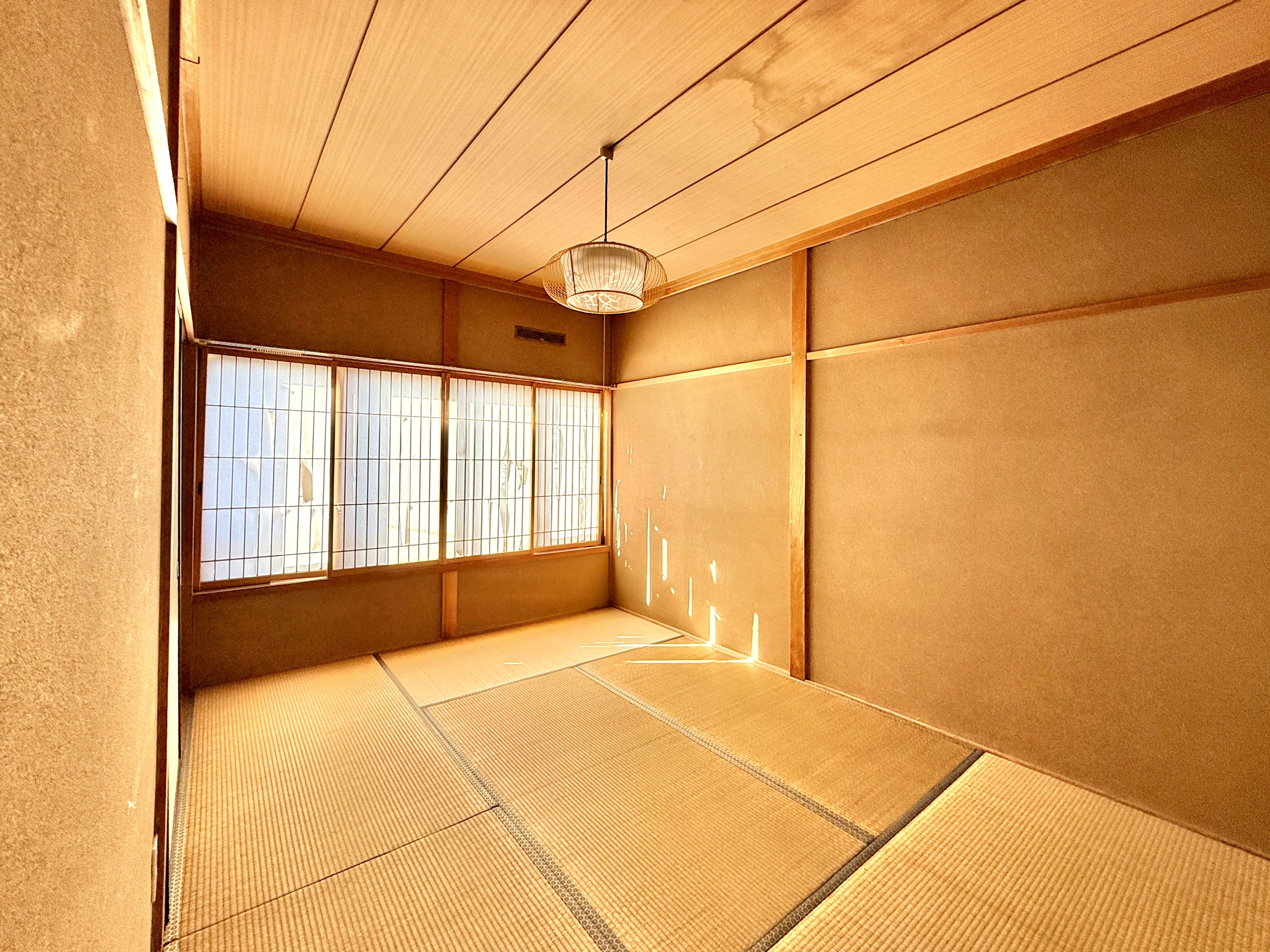 1980s wood house, 9-min walk to station, Nagano