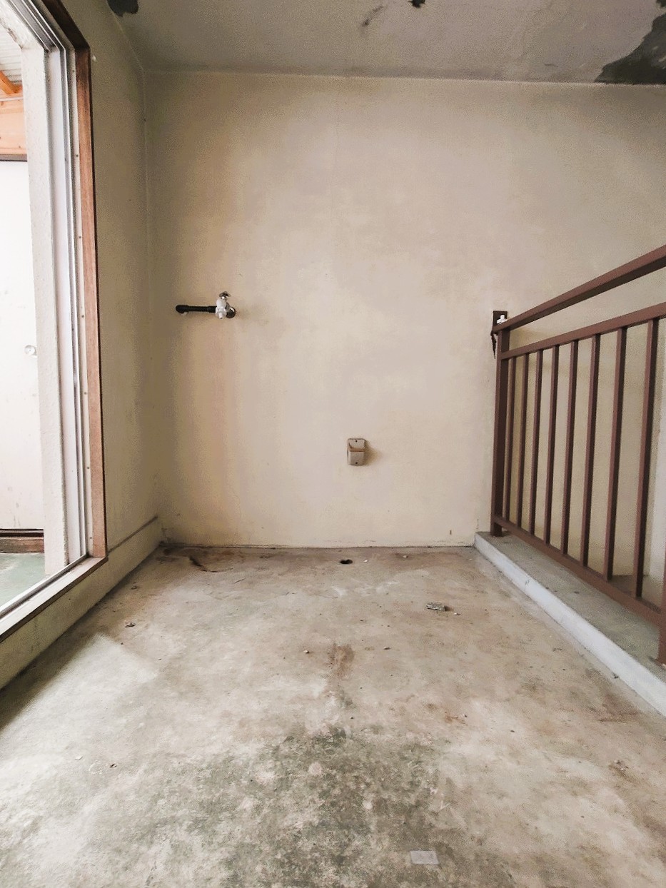 1970s steel-frame house in Ehime