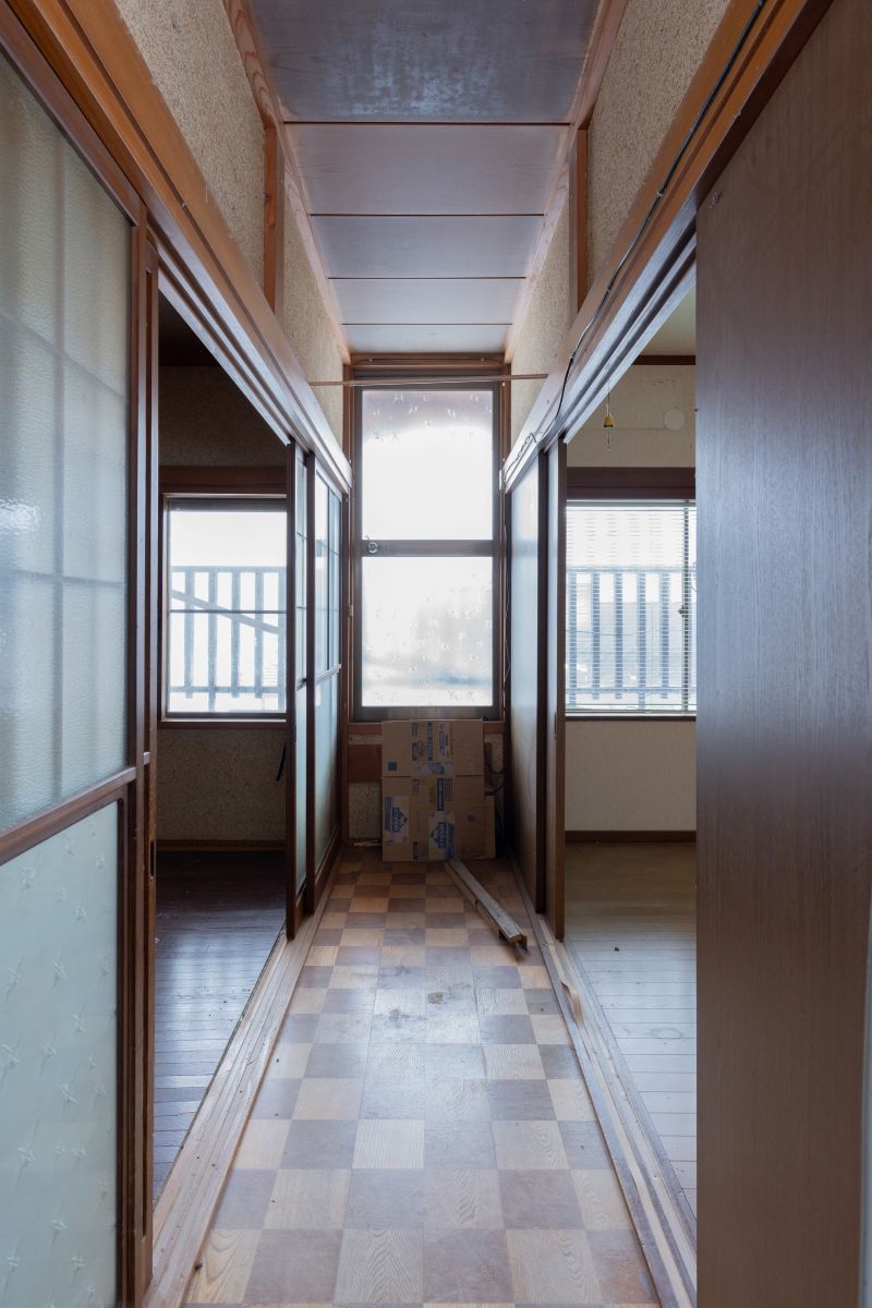 1980s wood house on a large plot in Yamagata