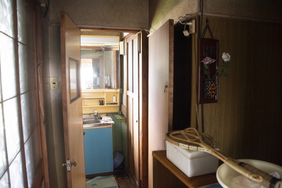 1960s wood house, 3-min walk to station, Kochi