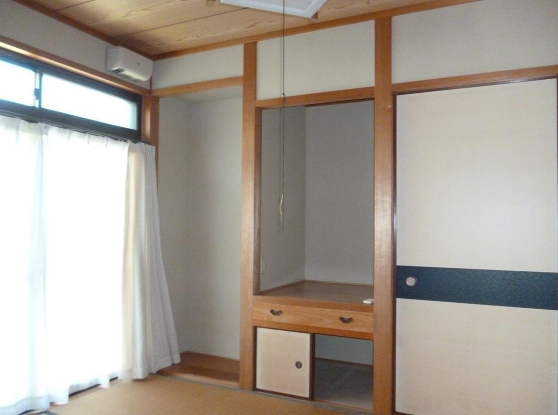 2000s wood house, 5-min walk to station, Terushima, Ichikikushikino
