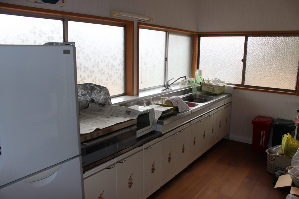 1950s wood house with storehouses in Nara