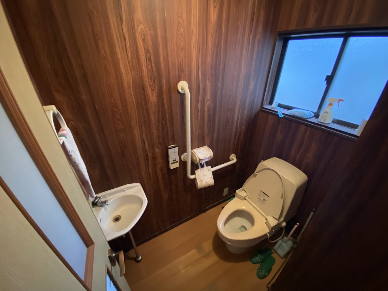 1990s wood house in Toyama