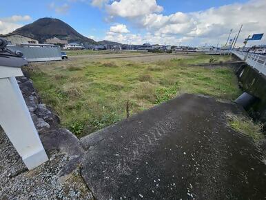 1990s wood house, 7-min walk to station, Kagawa