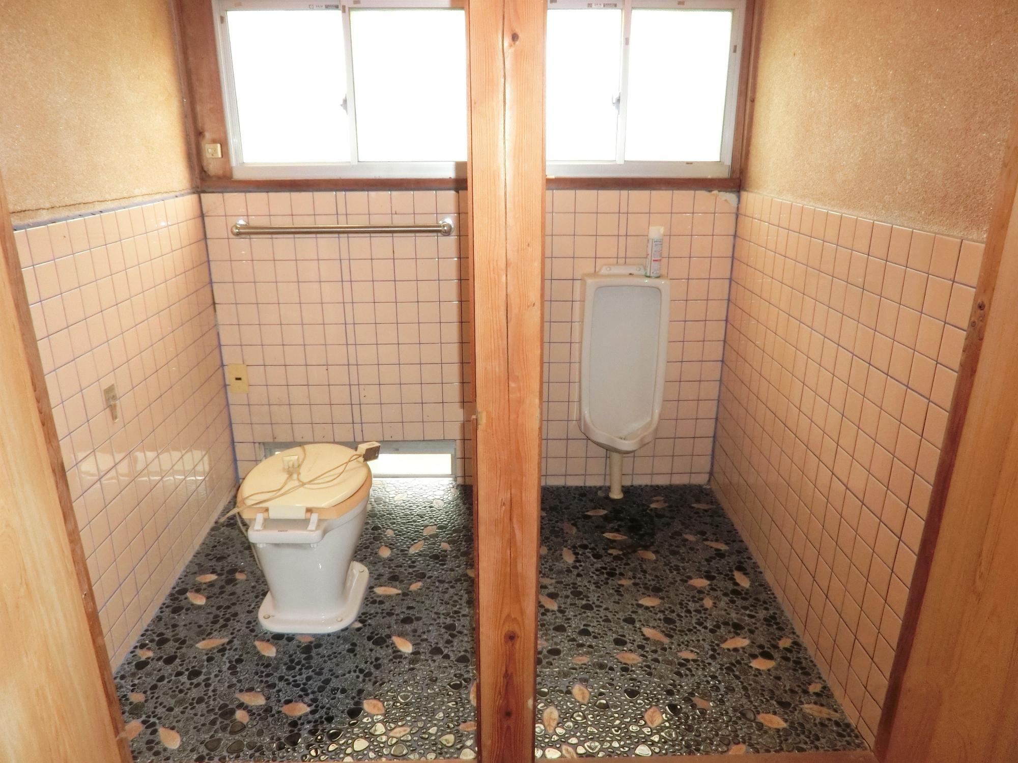 1920s wood house with storehouses in Fukuoka