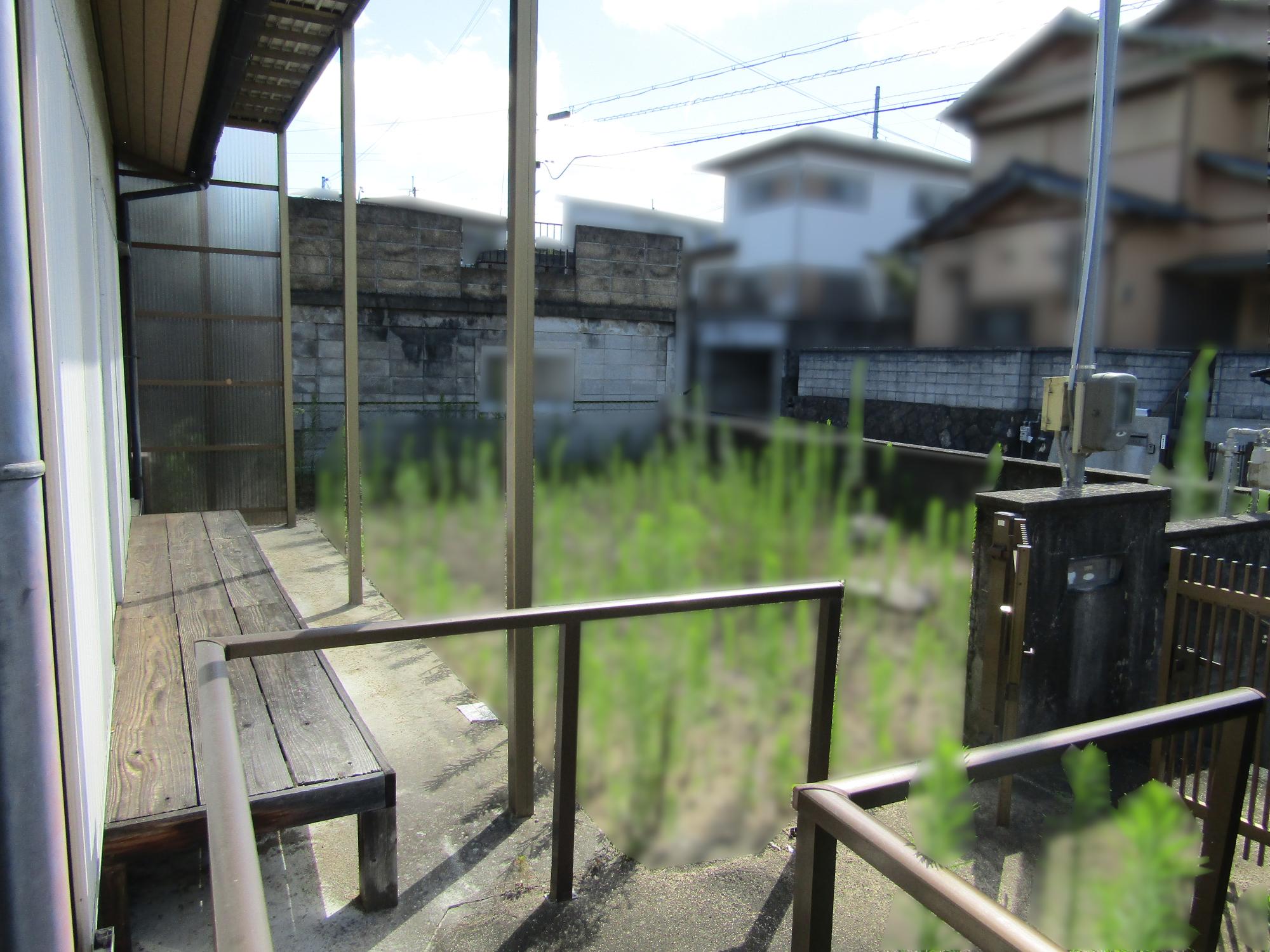 A-115: Natural surroundings, perfect for two people, home vegetable gardening possible