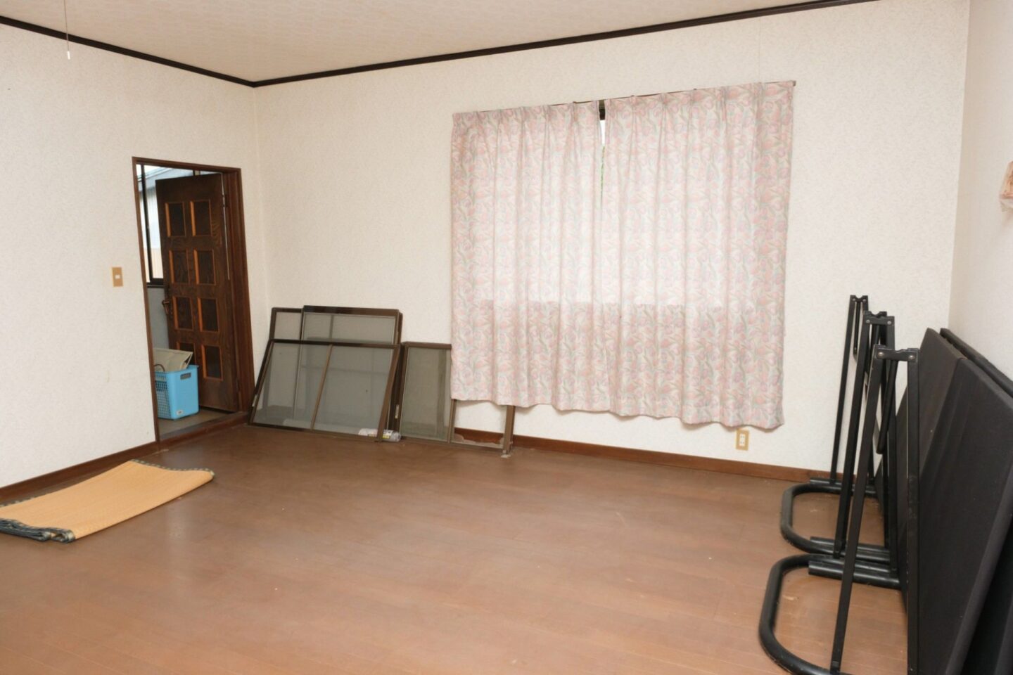 1990s wood house on a large plot in Yamagata