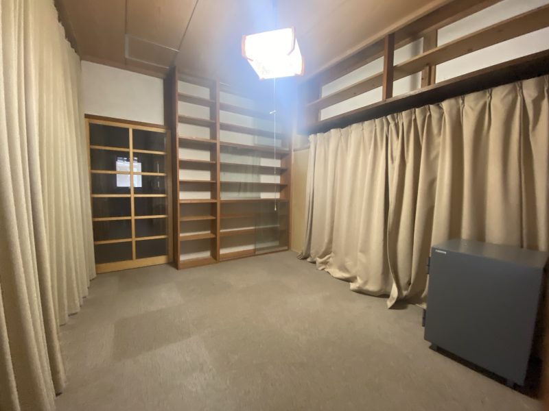 1960s wood house on a large plot in Iwate