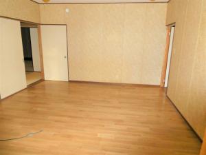 1970s wood house, 8-min walk to station, Shimane
