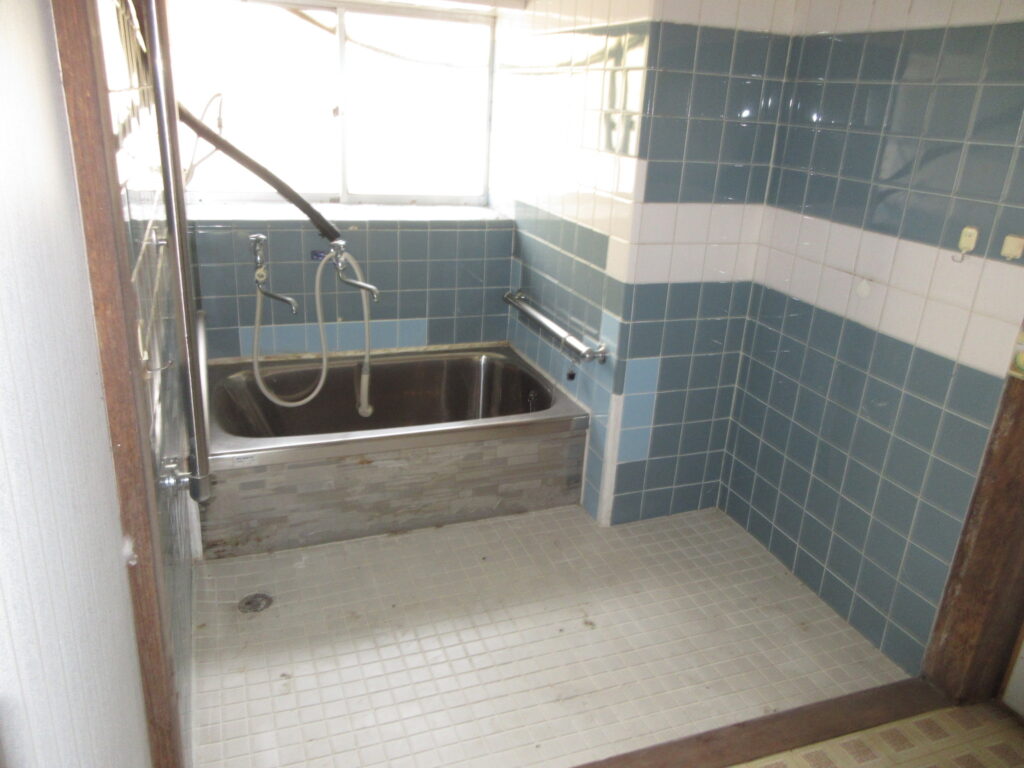 Vacant house for sale with farmland [No.318] Shimo-Ichihara 3 million yen, built Showa 27