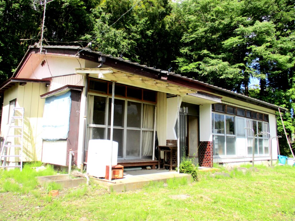 Vacant house for sale with farmland [No.265] Kamiichihara, 7,000,000 yen, Showa 52 construction, Land 1137.81㎡, Building 74.44㎡, Farmland 1475㎡