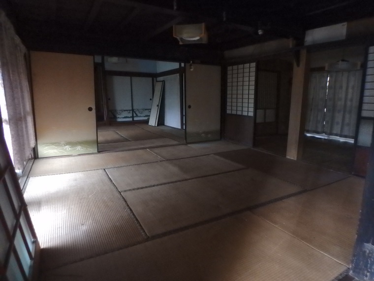 House, 13-min walk to station, Saga