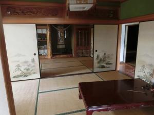1980s wood house in Kawanishi, Yusui, farmland, approval needed