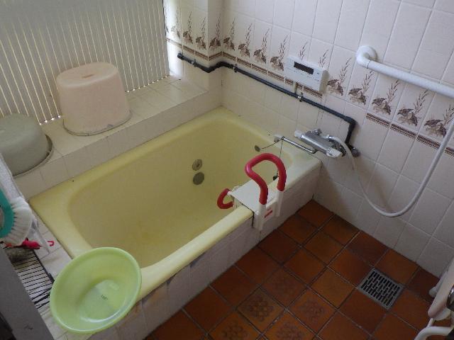 1970s wood house, 8-min walk to station, Nagasaki