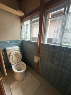 1970s wood house in Kochi
