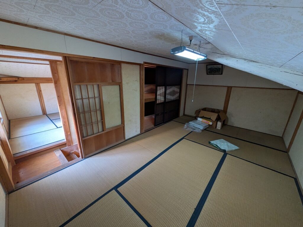 1970s wood house with storehouses in Nara