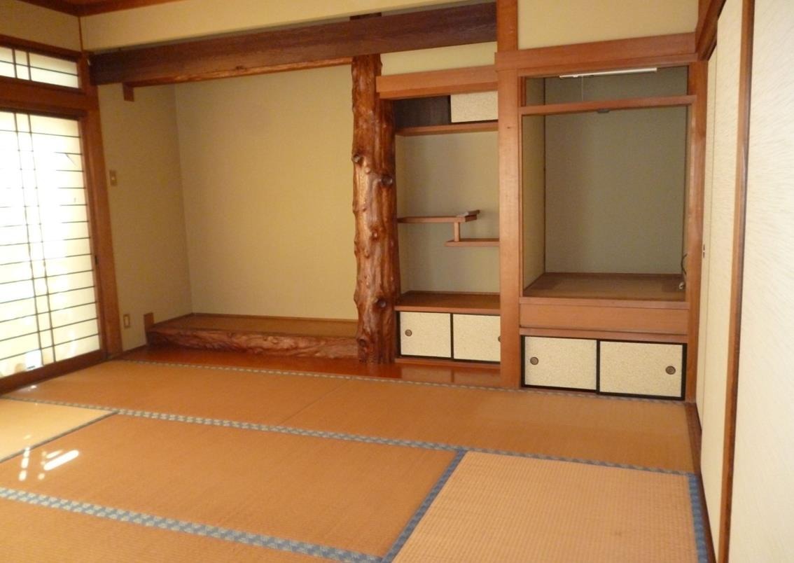 1980s wood house in Satsumayama, Ichikikushikino