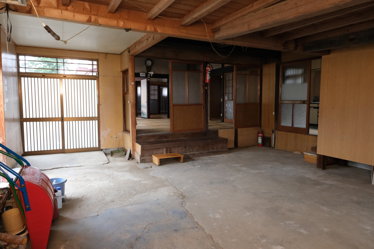 Wood house on a large plot in Yamagata